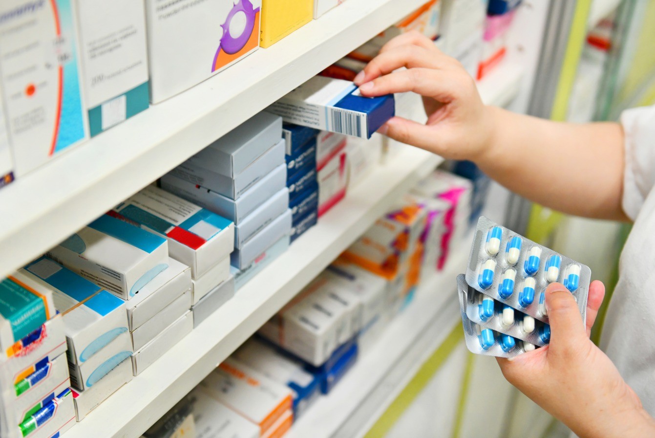 Dispensação de medicamentos em farmácias