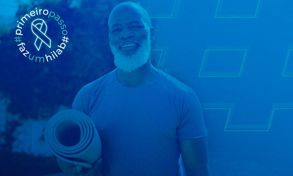 Praticante de ioga, ilustrando Novembro Azul e importância de homens cuidarem da saúde